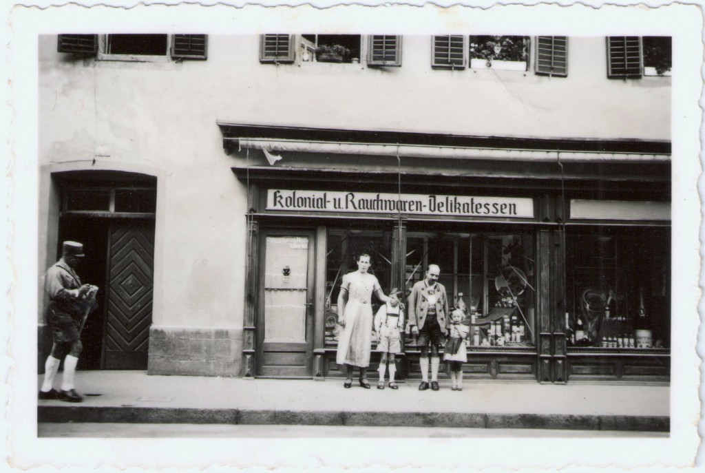 Kolonial- u. Rauchwaren-Delikatessen Laden Familie Mehl in den 1930er Jahren